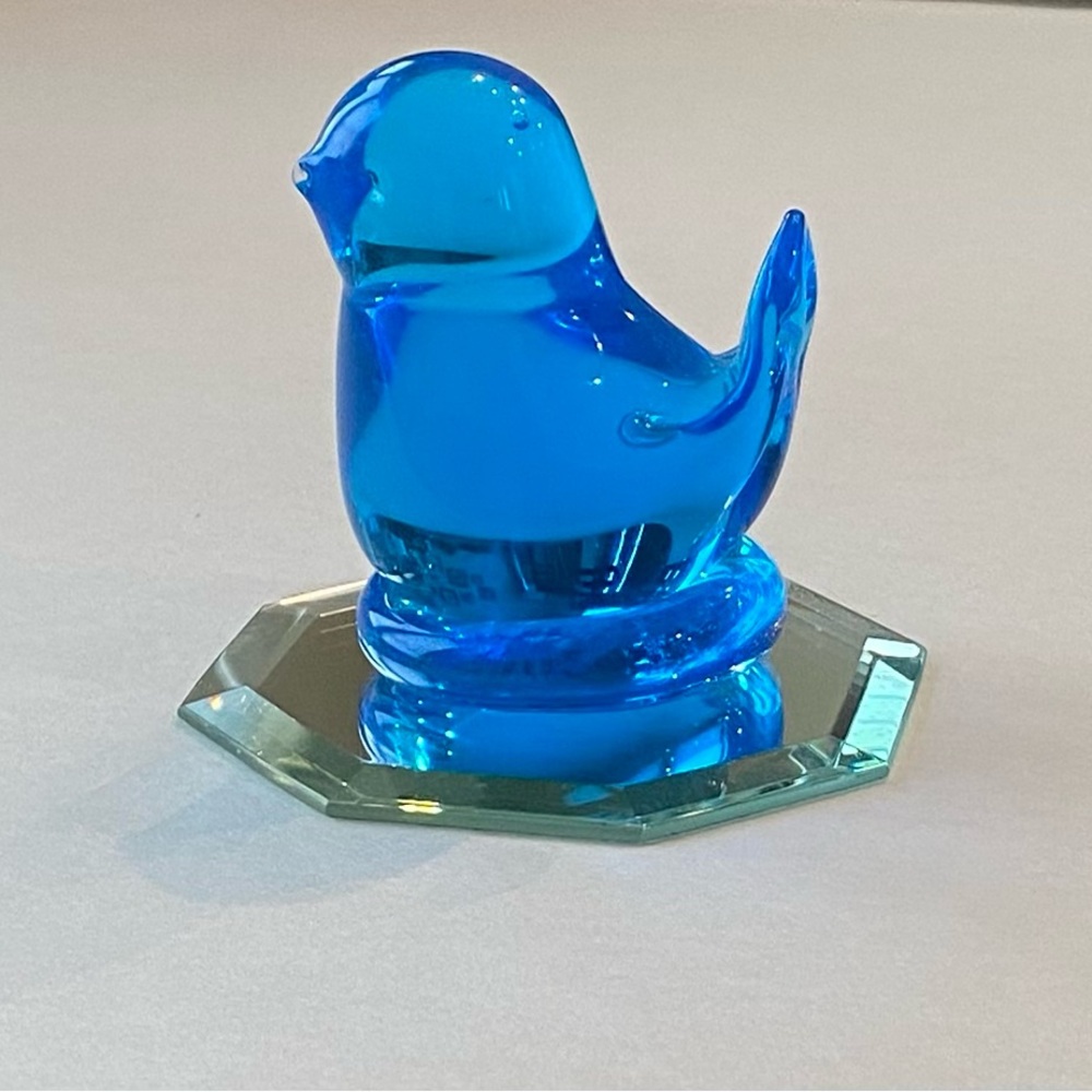 Elegant Blue Bird of Happiness Glass Bird Figurine 2 1/4 “.